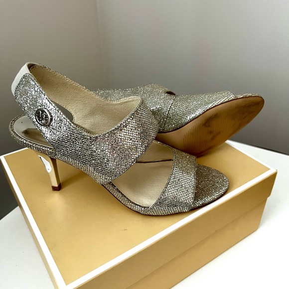 Michael Kors heels - Picture 3 of 4